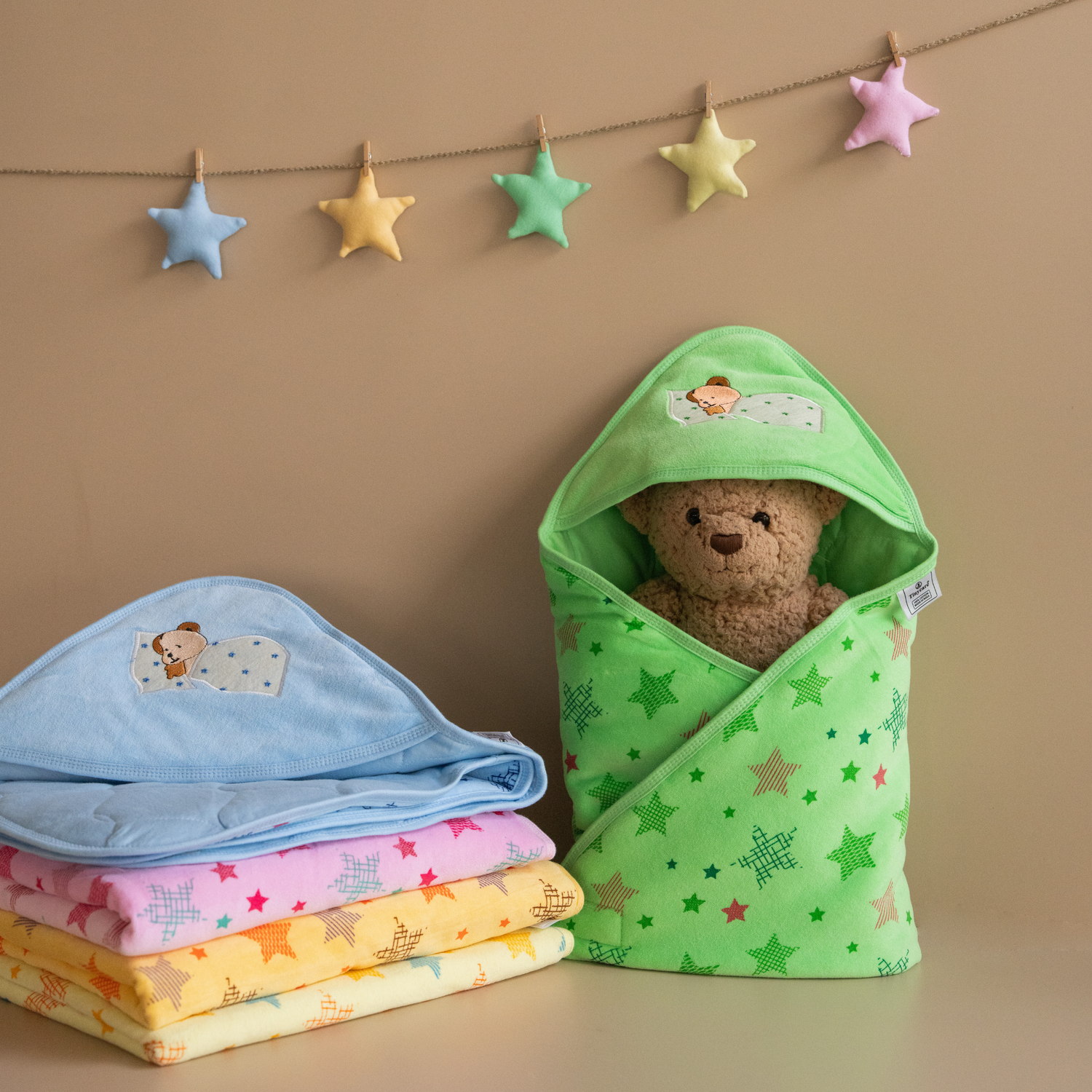 Tinycare Hooded Colored Star Print Cotton Baby Wrapper